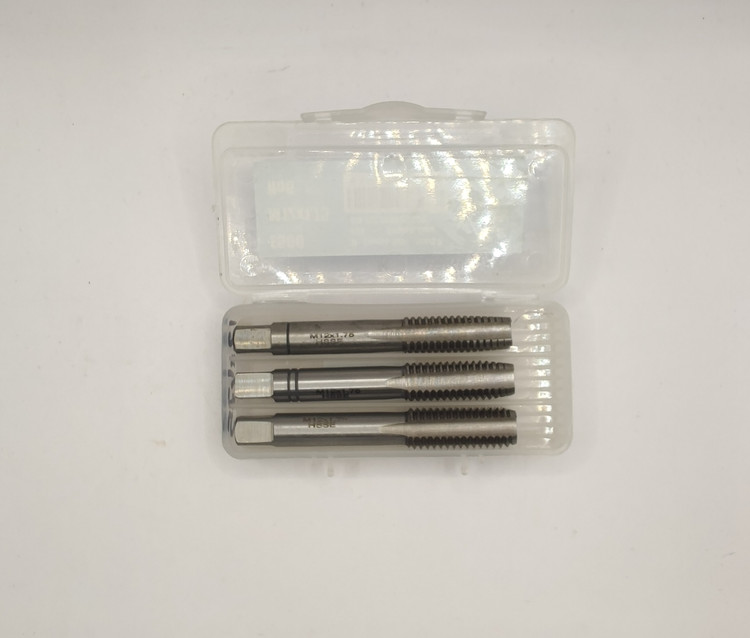 قلاویز دستی سایز M12×1.75 برند MAX